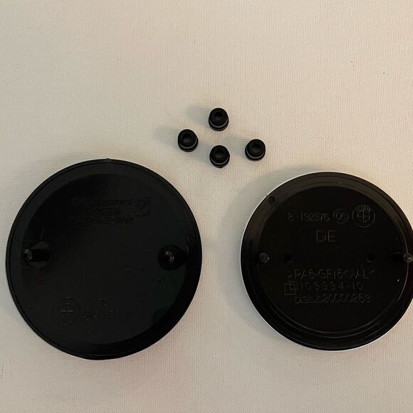 BMW logo Emblems for Hood & Trunk set of 2 Blue & Silver NWT - Picture 6 of 9